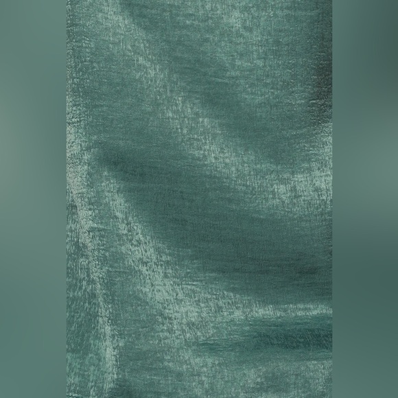 Lulu’s Ireni Forest Green Satin Cami Top NWT - Picture 3 of 11